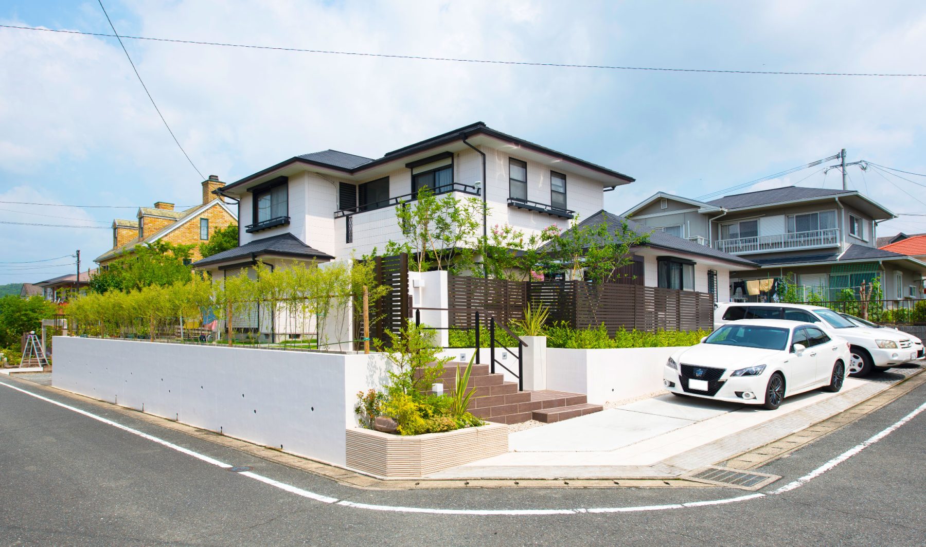 緑がいっぱいの気持ちいいファサード。