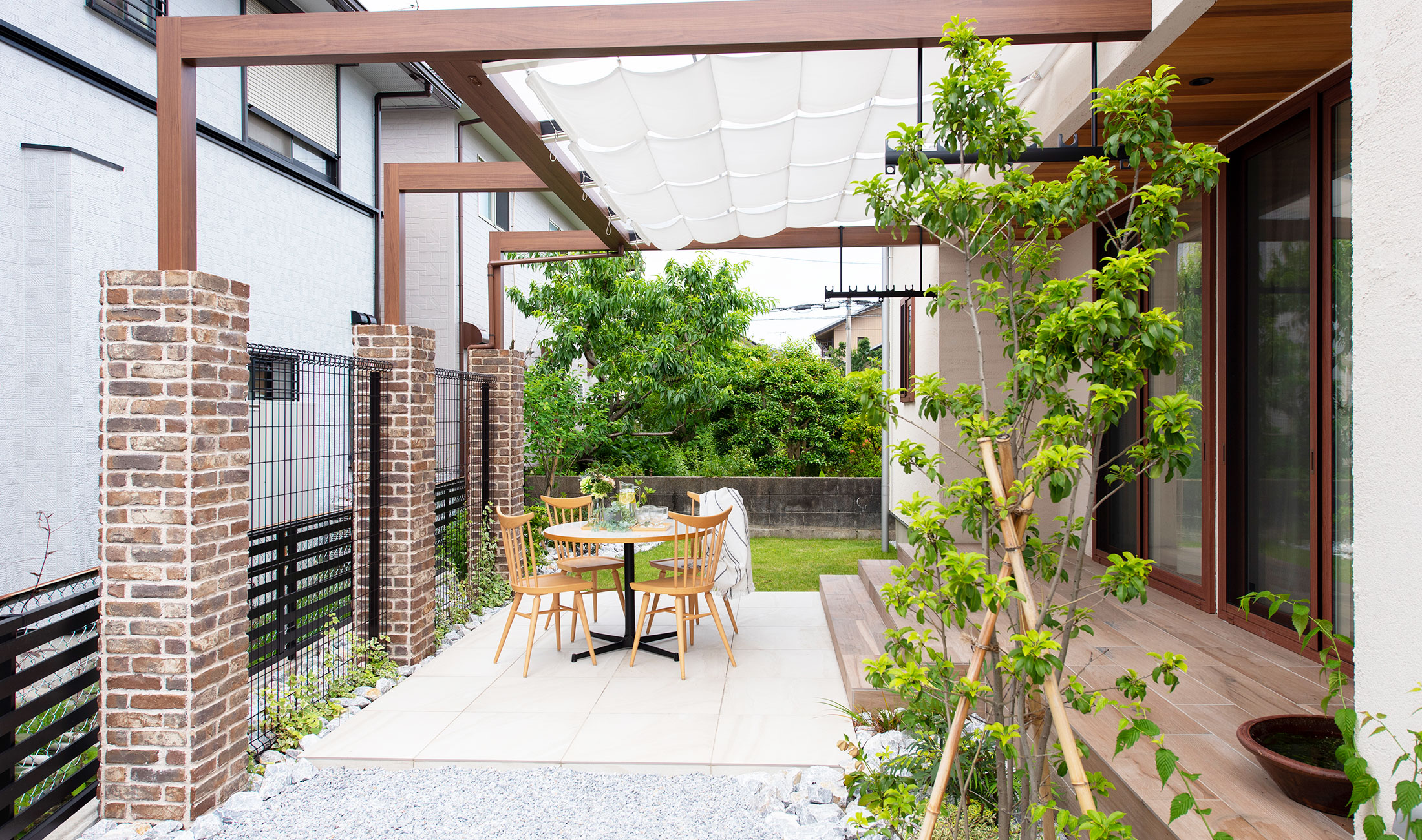 福岡　外構　施工事例　柔らかな光が射すナチュラルテイストの庭