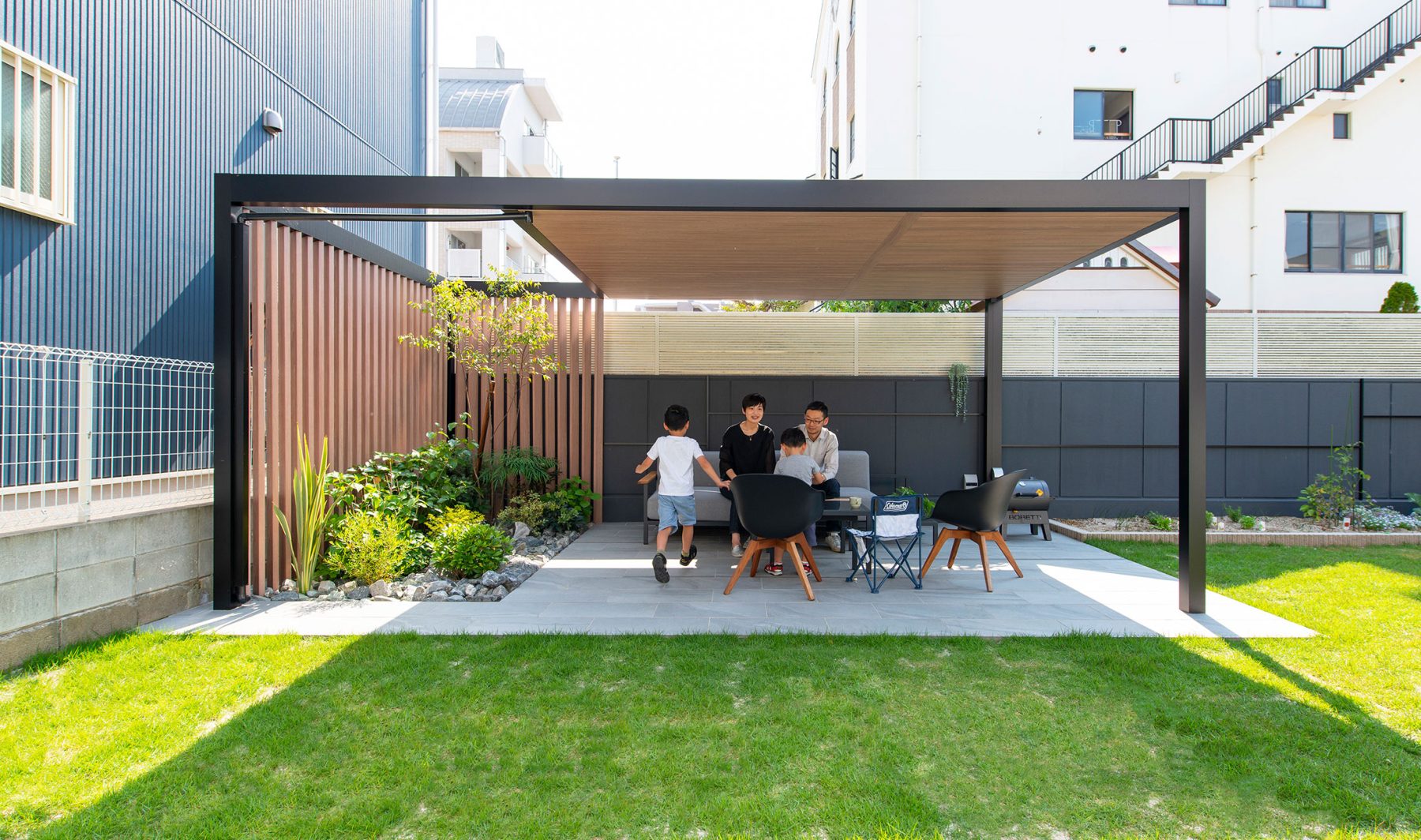 福岡 新築外構 庭 屋根