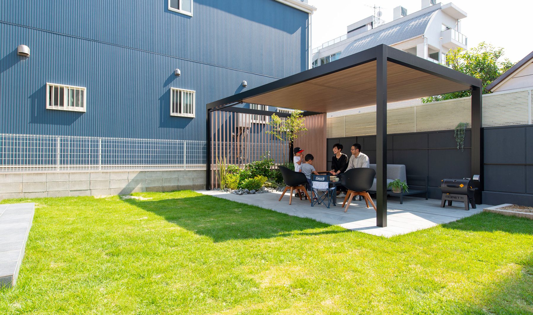 福岡 新築外構 庭 屋根